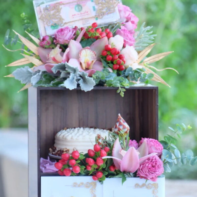 "Colorful bouquet of flowers, symbolizing online delivery in Dubai and Abu Dhabi."