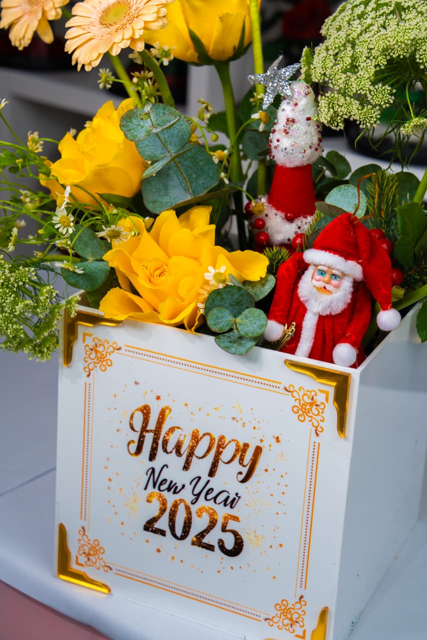 Festive Santa Bloom Box 2025